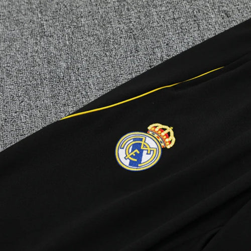 2025/2026 REAL MADRID WHITE AND BLACK TRACKSUIT